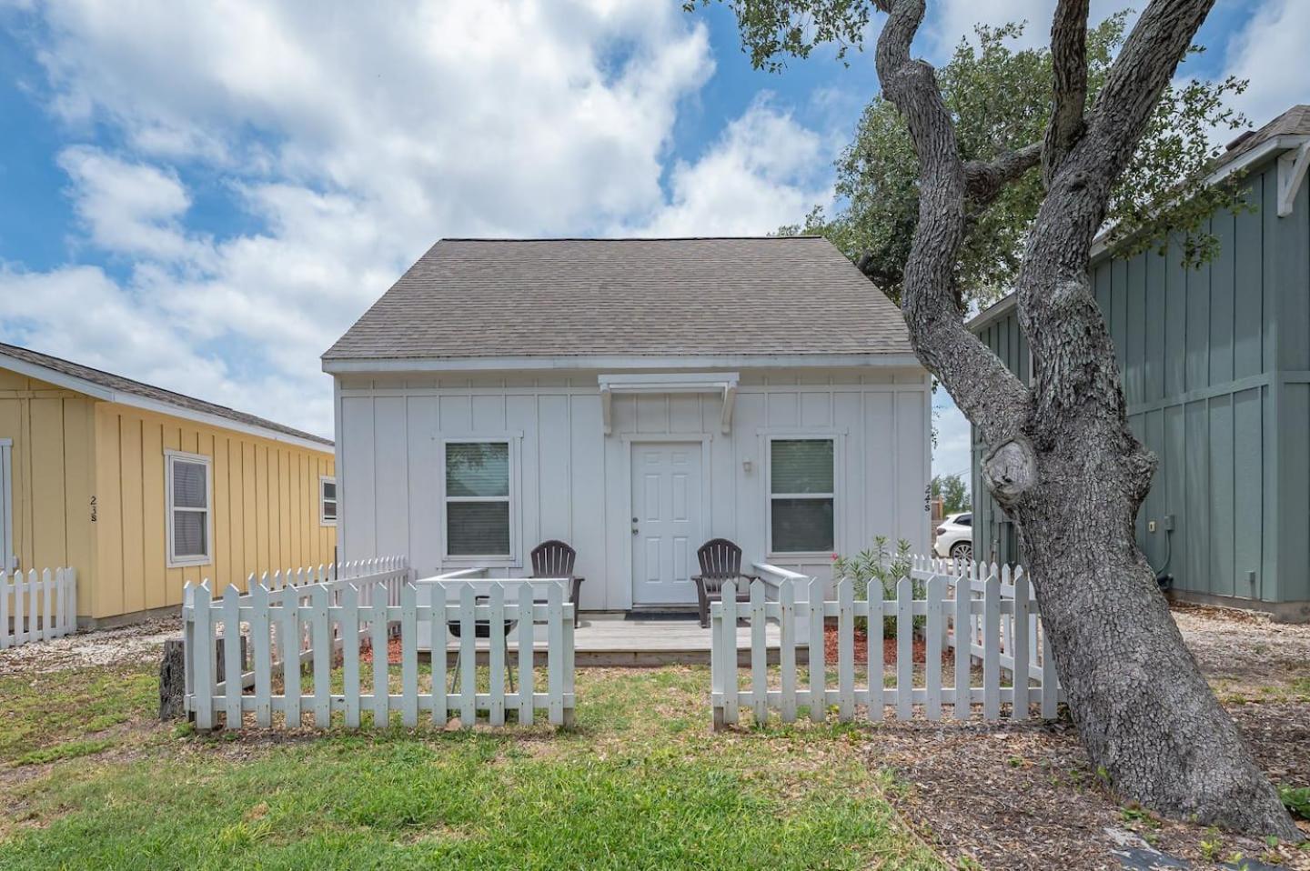 Coastal Bungalow Rockport Exterior photo